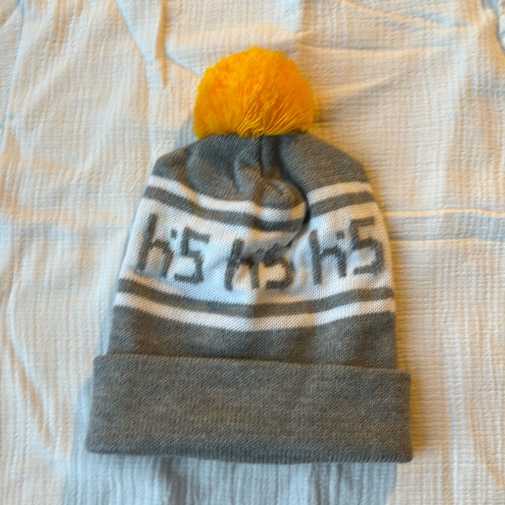 NEW youth sporty winter knit hats, size small, heather grey, yellow, white